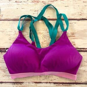 Victoria's Secret VSX Sport CrossBack Sports Bra
